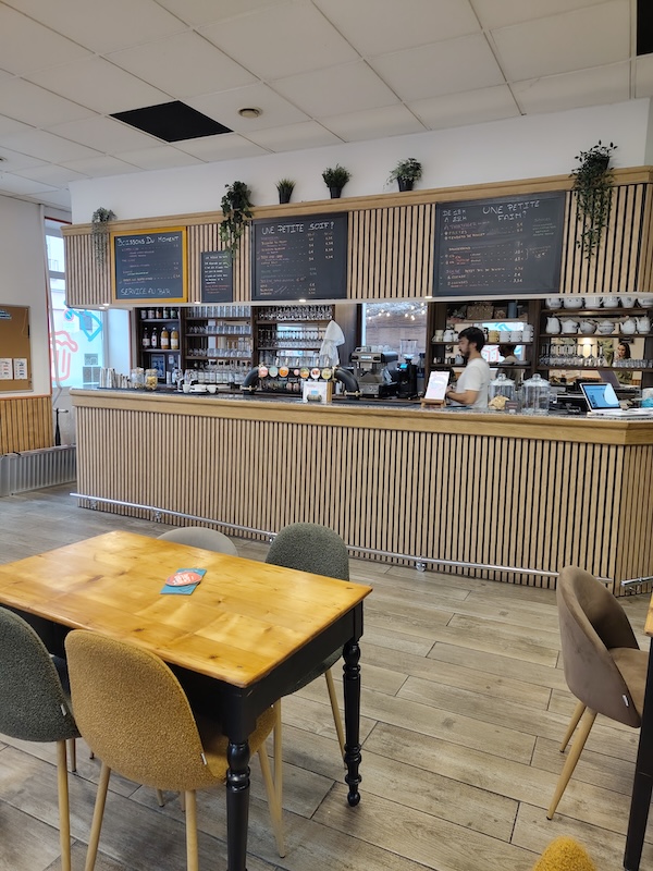 bar